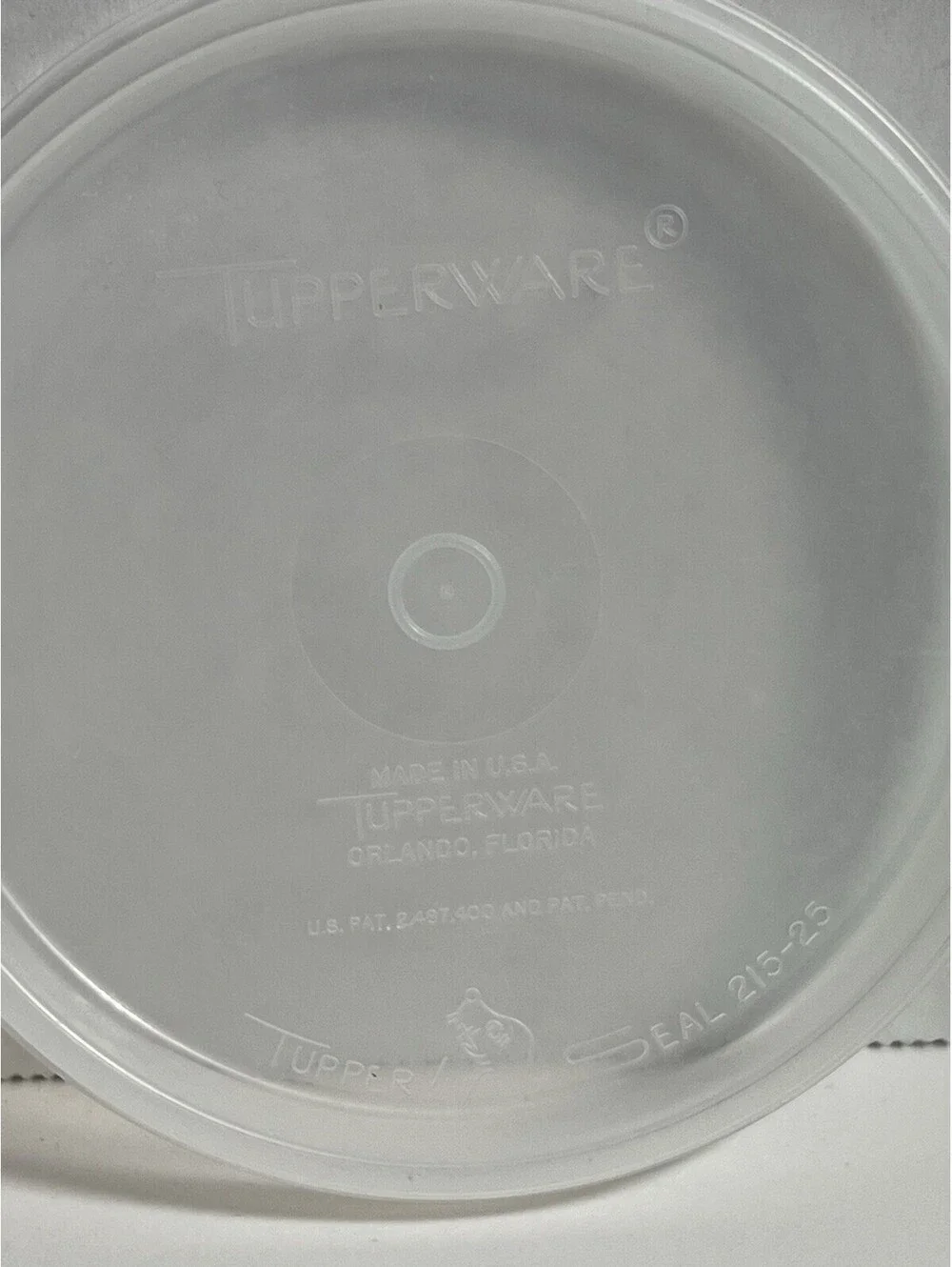Vintage Tupperware Green Snack Bowl w/ Seal Lid #215-25 Retro Kitchen Storage